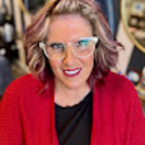 Meet your Posher, Angelia